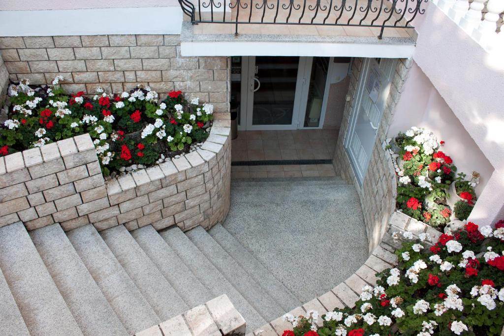 Hotel Vali Dramalj Crikvenica Exterior photo